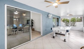 303 LAKEWAY Ln, Apollo Beach, FL 33572
