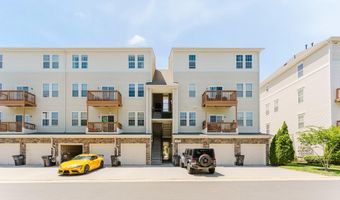 24588 BYRNE MEADOW Sq 302, Aldie, VA 20105