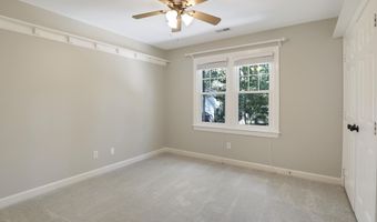1012 New Dover Rd, Apex, NC 27502