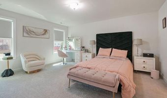 1533 Tinos Overlook Way, Apex, NC 27502