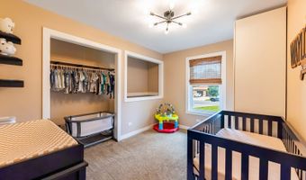 17 W667 Lorraine Ave, Addison, IL 60101