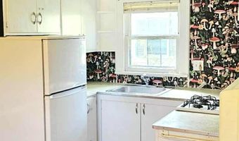 421 Prospect Ave, Alma, MI 48801