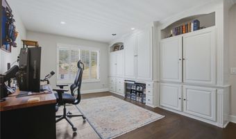 29644 Kimberly Dr, Agoura Hills, CA 91301