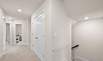 12428 SEA OAKS Ln 4, Berlin, MD 21811