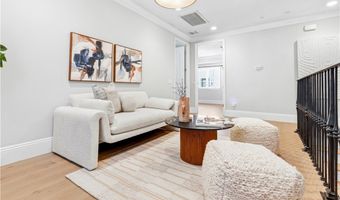566 S 2nd Ave, Arcadia, CA 91006