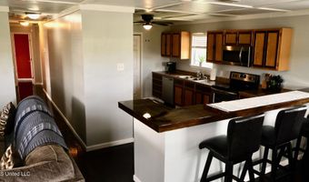9019 St. Teresa Dr, Bay St. Louis, MS 39520