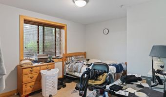 53-55 Walnut St, Burlington, VT 05401