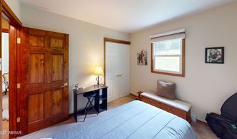 1361 CEMETERY Rd, Montoursville, PA 17754
