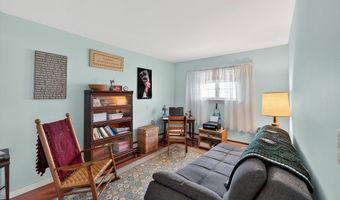 20 Bayview Ln, Amityville, NY 11701