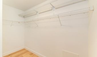 33 Huntsville Rd, Andover, NJ 07860