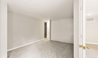 4401 PEMBROOK VILLAGE Dr 102, Alexandria, VA 22309