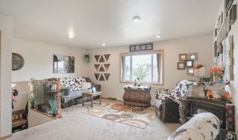 1306 S 12th St, Aberdeen, SD 57401