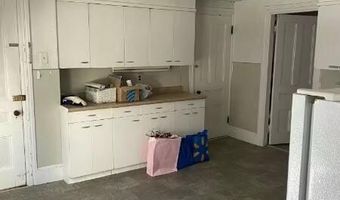 78 High St, Belfast, ME 04915