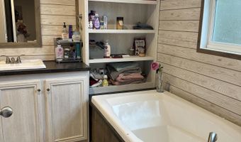 913 Elm Hill Dr, Brandon, MS 39042