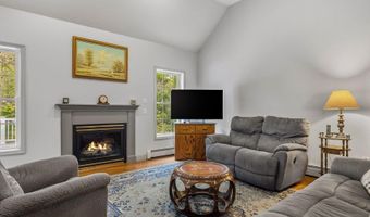 9 Homestead Ln, Brentwood, NH 03833