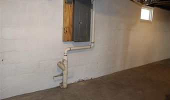 3028 Mayfield Ave, Alton, IL 62002
