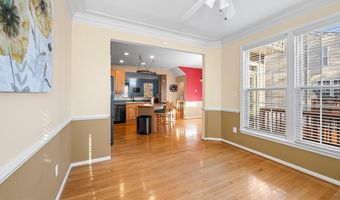 8245 LAMBERTS Ln, Alexandria, VA 22309