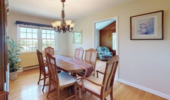 54 Flax Hill Rd, Brookfield, CT 06804
