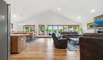 1515 Geneva Rd NE, Alexandria, MN 56308