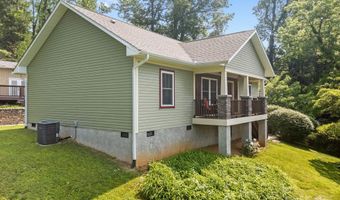 17 Laurel Rd, Arden, NC 28704