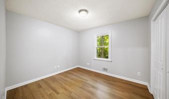 1528 Oakleaf Dr, Auburn, GA 30011