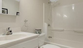 4448 AIRLIE Way, Annandale, VA 22003