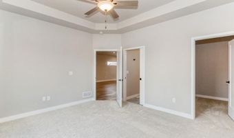 785 Clover Hill Dr, North Liberty, IA 52317