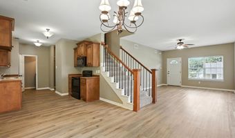 419 Sharon Oaks Ct, Benton, AR 72019