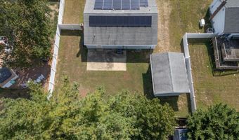 422 Maple Dr, Belford, NJ 07718