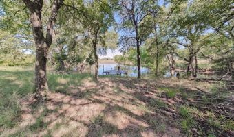 2055 County Road 1370, Alvord, TX 76225