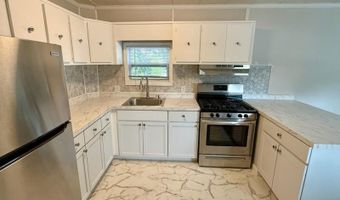 4 Lane B Ln, Coventry, RI 02816
