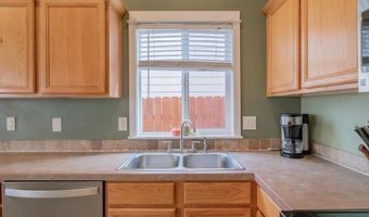 4009 NE Somerset Dr, Albany, OR 97322