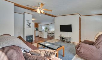 39 Leisure Dr, Alfred, ME 04002