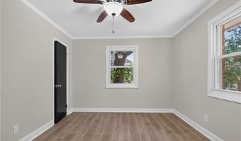128 Englewood Dr, Archdale, NC 27263