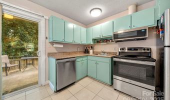 3130 Erskine Dr, Charlotte, NC 28205