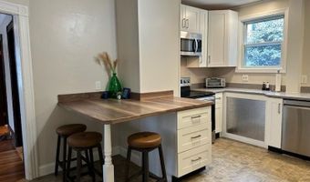 44 Charles St 1, Newport, RI 02840