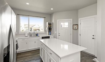 616 NE Pearl Dr, Ankeny, IA 50021