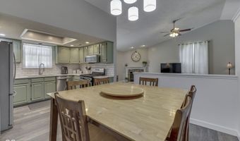 841 Country Ln, Indianapolis, IN 46217
