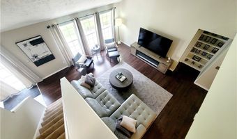 10127 Outrigger Cv, Aurora, OH 44202