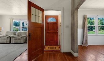 92289 SVENSEN MARKET Rd, Astoria, OR 97103