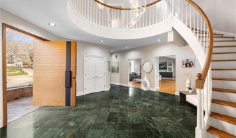 35 River Run, East Greenwich, RI 02818