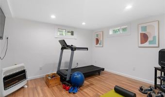 37 Charles St, Barrington, RI 02806