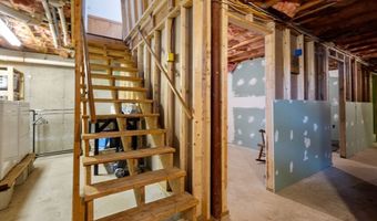 210 Rice St, Athol, MA 01331