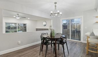 1204 E El Norte Pkwy, Escondido, CA 92027