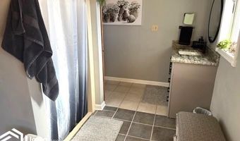 2204 River Rd, Algona, IA 50511
