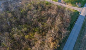 Larson's Way, Athens, OH 45701
