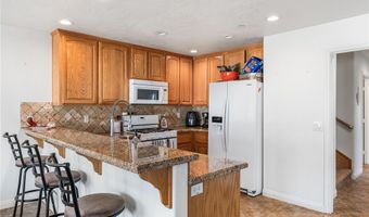 13850 Nightshade Rd, Apple Valley, CA 92307