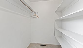 2902 STONYBROOK Dr, Bowie, MD 20715