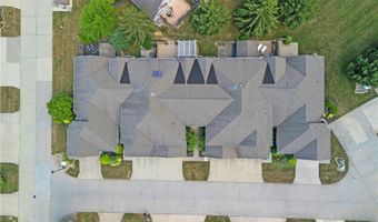 324 Buttermere Ln, Amherst, OH 44001