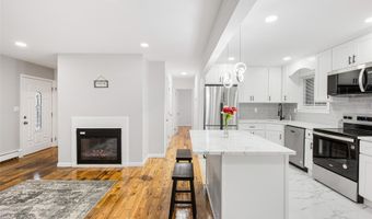 45 N Ronald Dr, Amityville, NY 11701